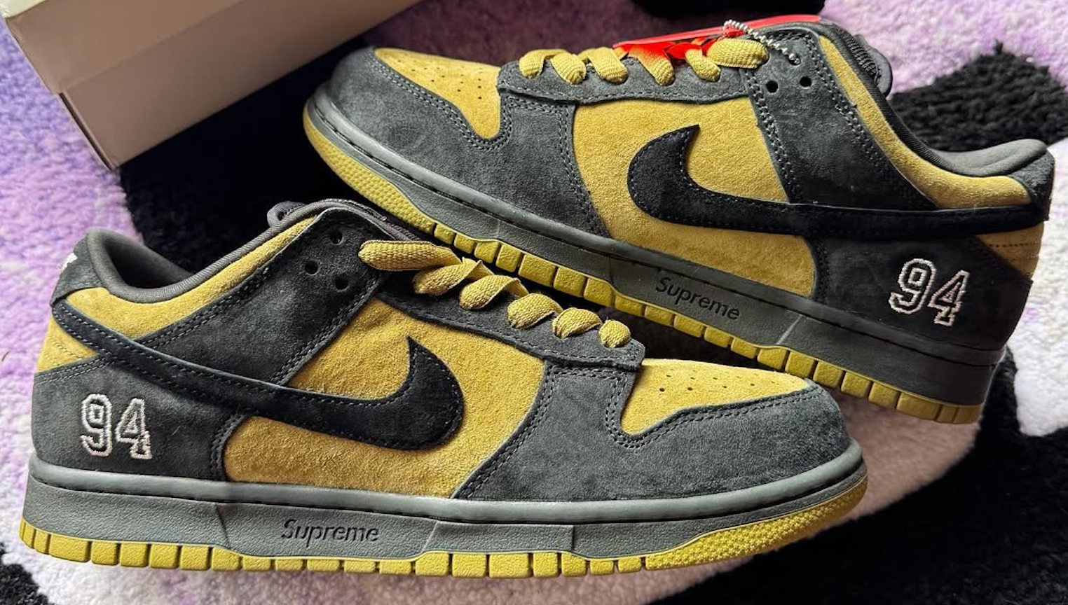 Nike SB Dunk Low And Supreme Team Up On 